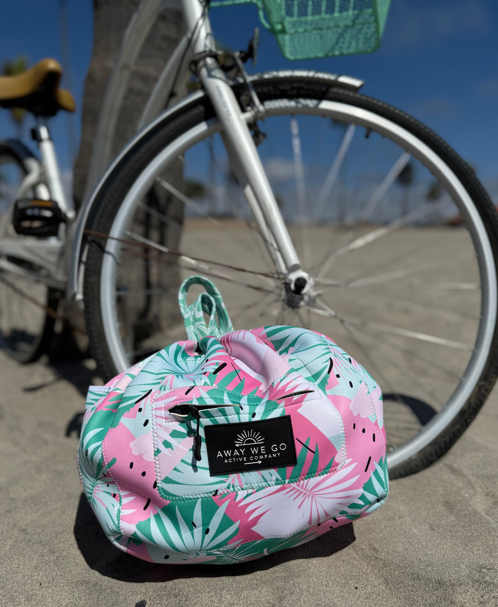 Bike Basket Liner Beach Bag Travel Tote- All in ONE Bag Neoprene Water Resistant