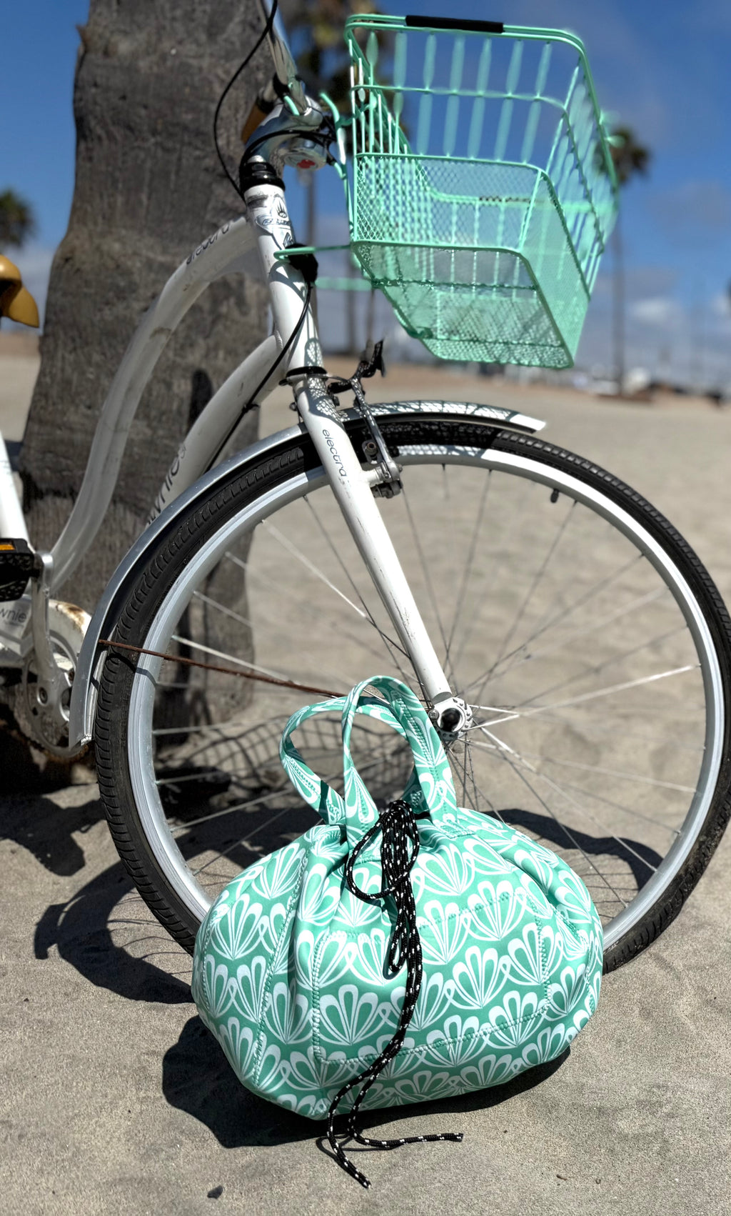 Bike Basket Liner Beach Bag Travel Tote- All in ONE Bag Neoprene Water Resistant